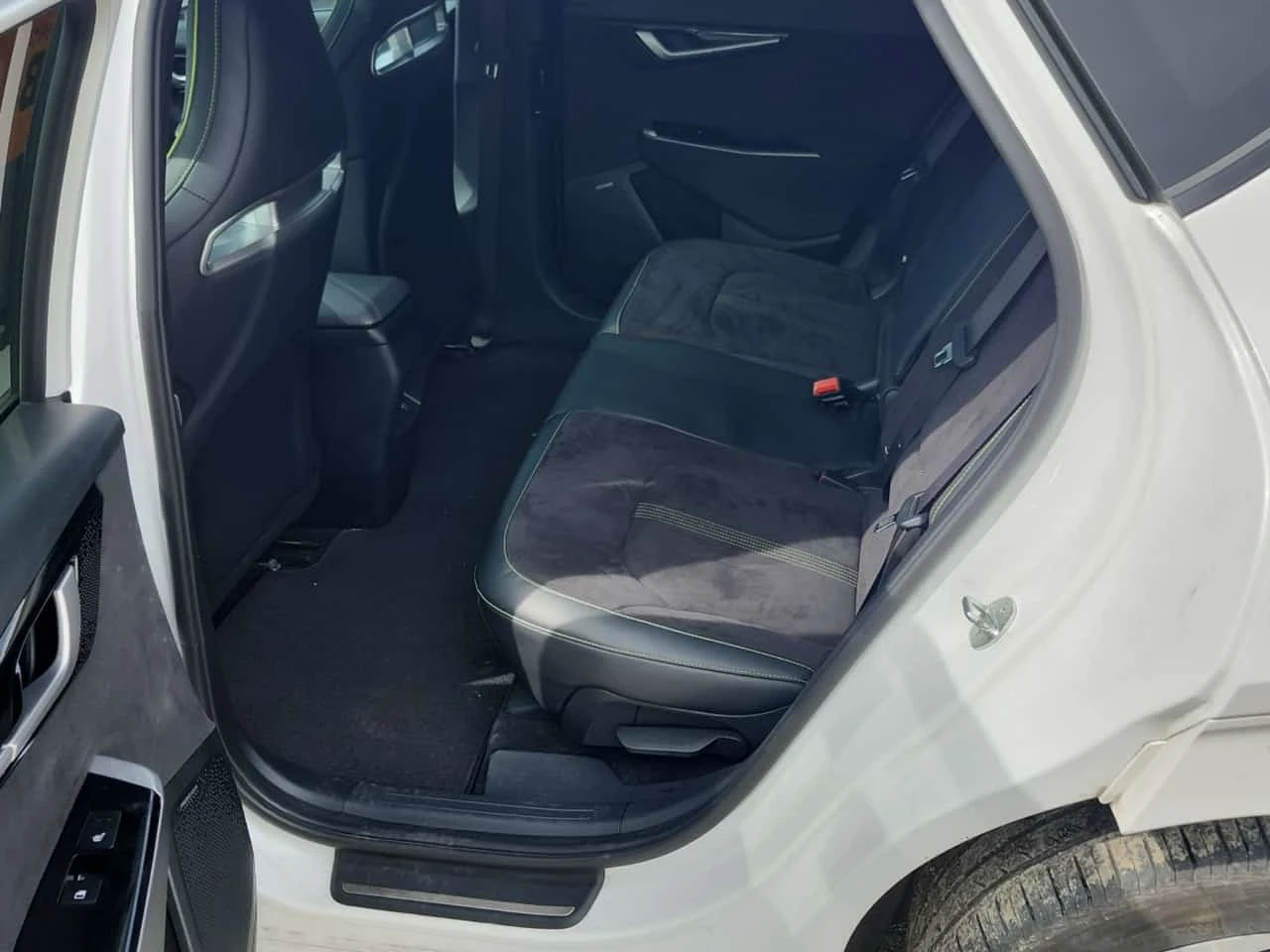 Kia EV6 4D Utility AWD | GT  CARFAX | Mobile.bg � ����������� 12