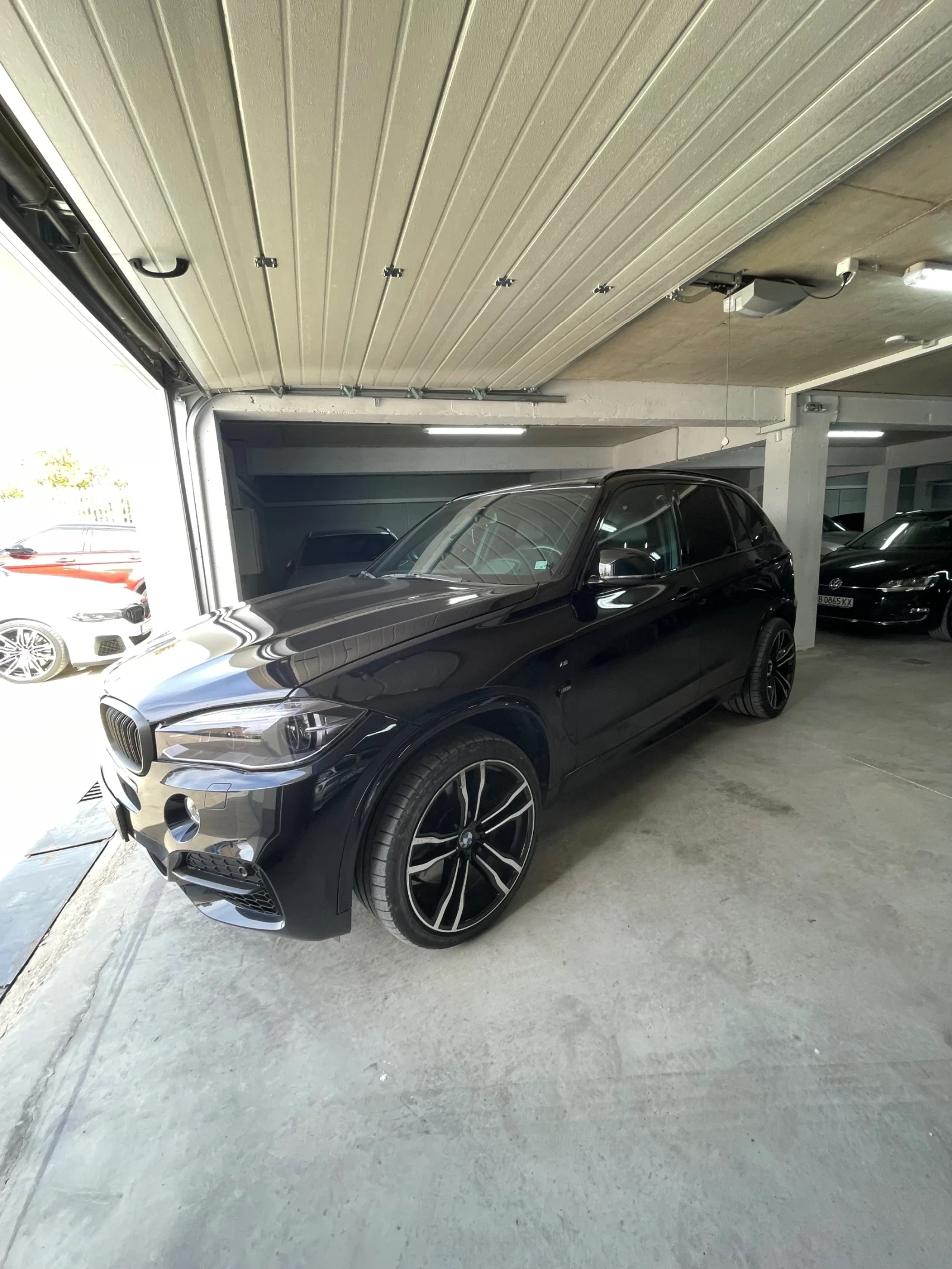 BMW X5M 50d/harman/kardon/Вакум/обдух/панор/21J/Дистр/ФУЛЛ