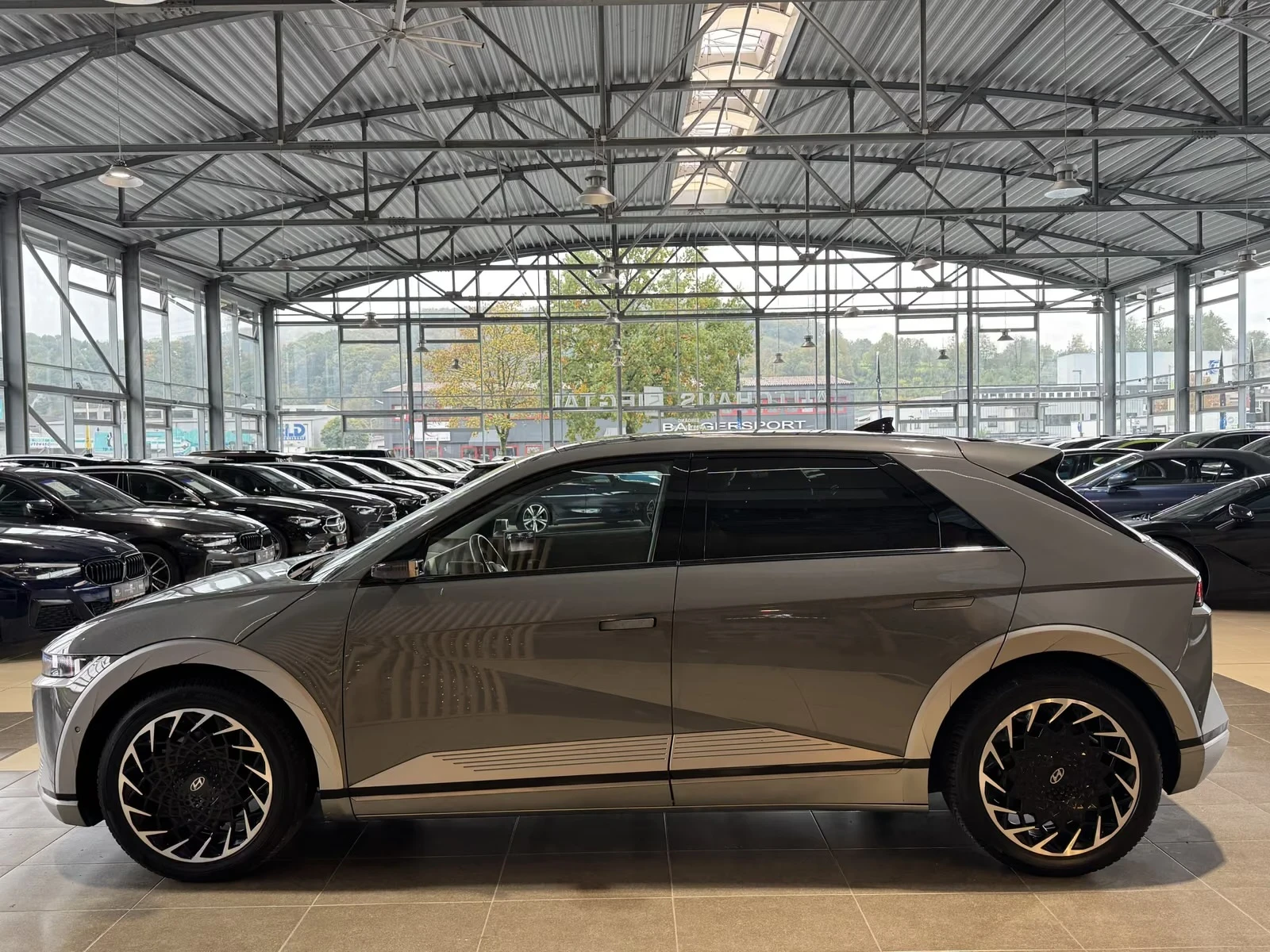 Hyundai Ioniq 5 UNIQ* 77.4KW* 325H.P.* PANO* �������� | Mobile.bg � ����������� 4