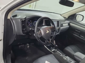 Mitsubishi Outlander * SE * 7 SEATS* ПОДГРЕВ* KEYLESS* , снимка 10