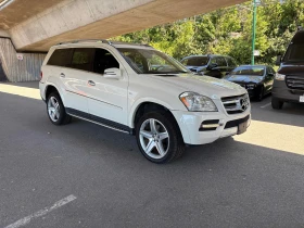 Mercedes-Benz GL 350 AMG * AIRMATIC * TV * 7 МЕСТА * CARFAX * , снимка 3