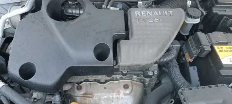 Renault Koleos, снимка 14 - Автомобили и джипове - 47854506