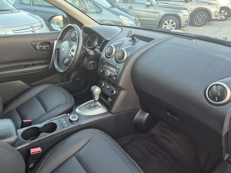 Nissan Qashqai 2.0 DCI 4x4 Автомат Панорама, снимка 12 - Автомобили и джипове - 48914787