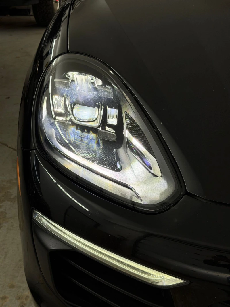 Porsche Cayenne, снимка 8 - Автомобили и джипове - 53050043