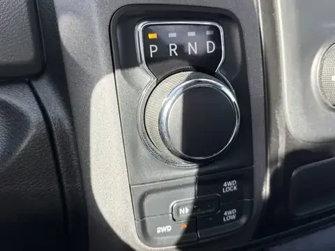 Dodge RAM 1500 CARFFAX, снимка 12 - Автомобили и джипове - 55162364