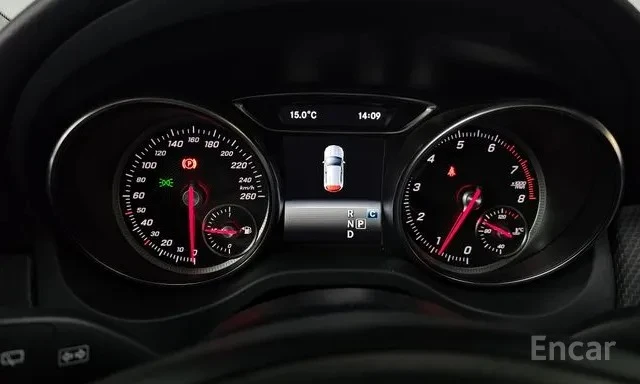 Mercedes-Benz GLA 220 * ПОДГРЕВ * ПАМЕТ * КАМЕРА * 2 КЛЮЧА * , снимка 10 - Автомобили и джипове - 55472385