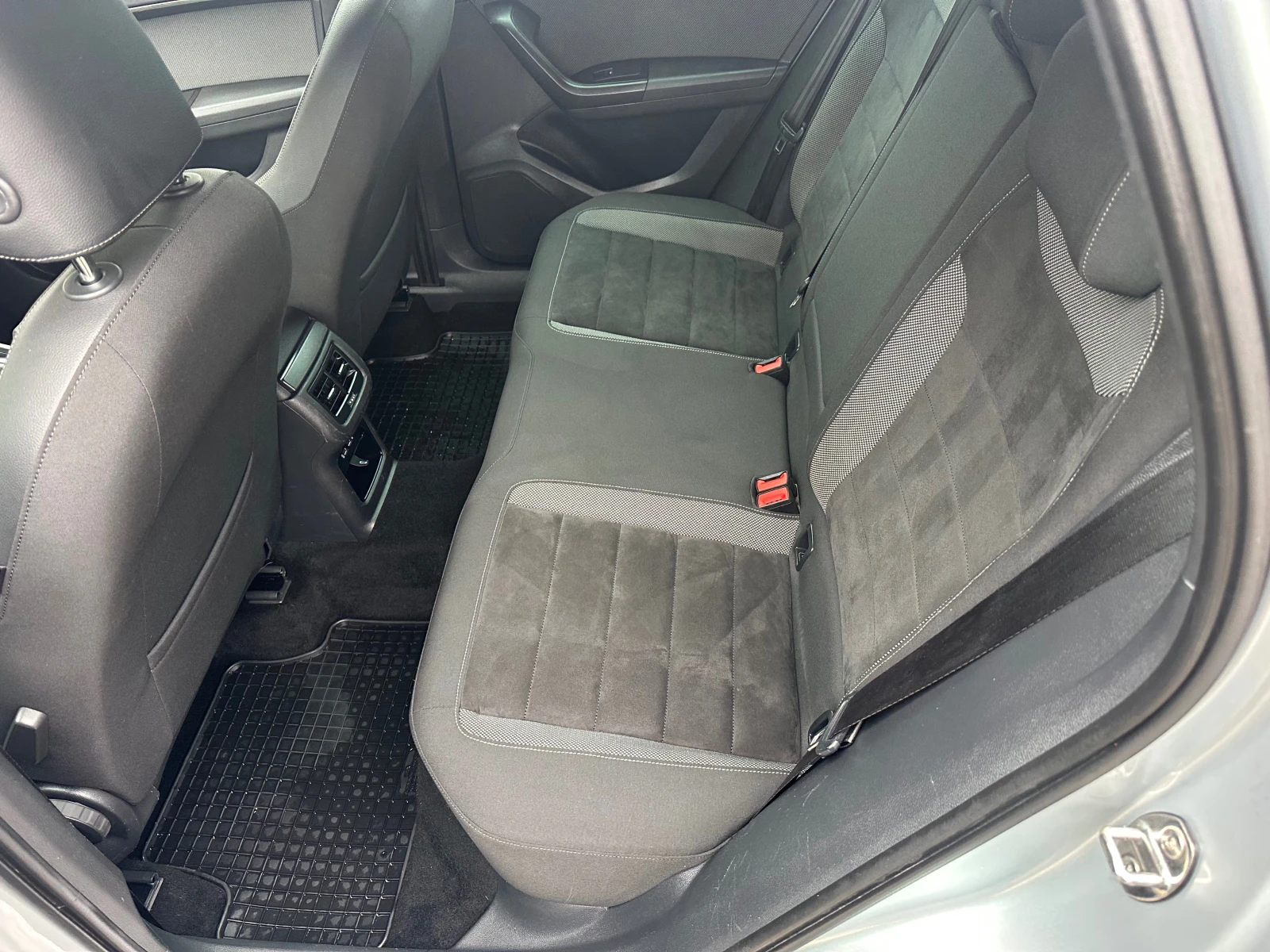 Seat Ateca 1.5BENZIN* FULL* X CELLENCE* 115171km - изображение 9