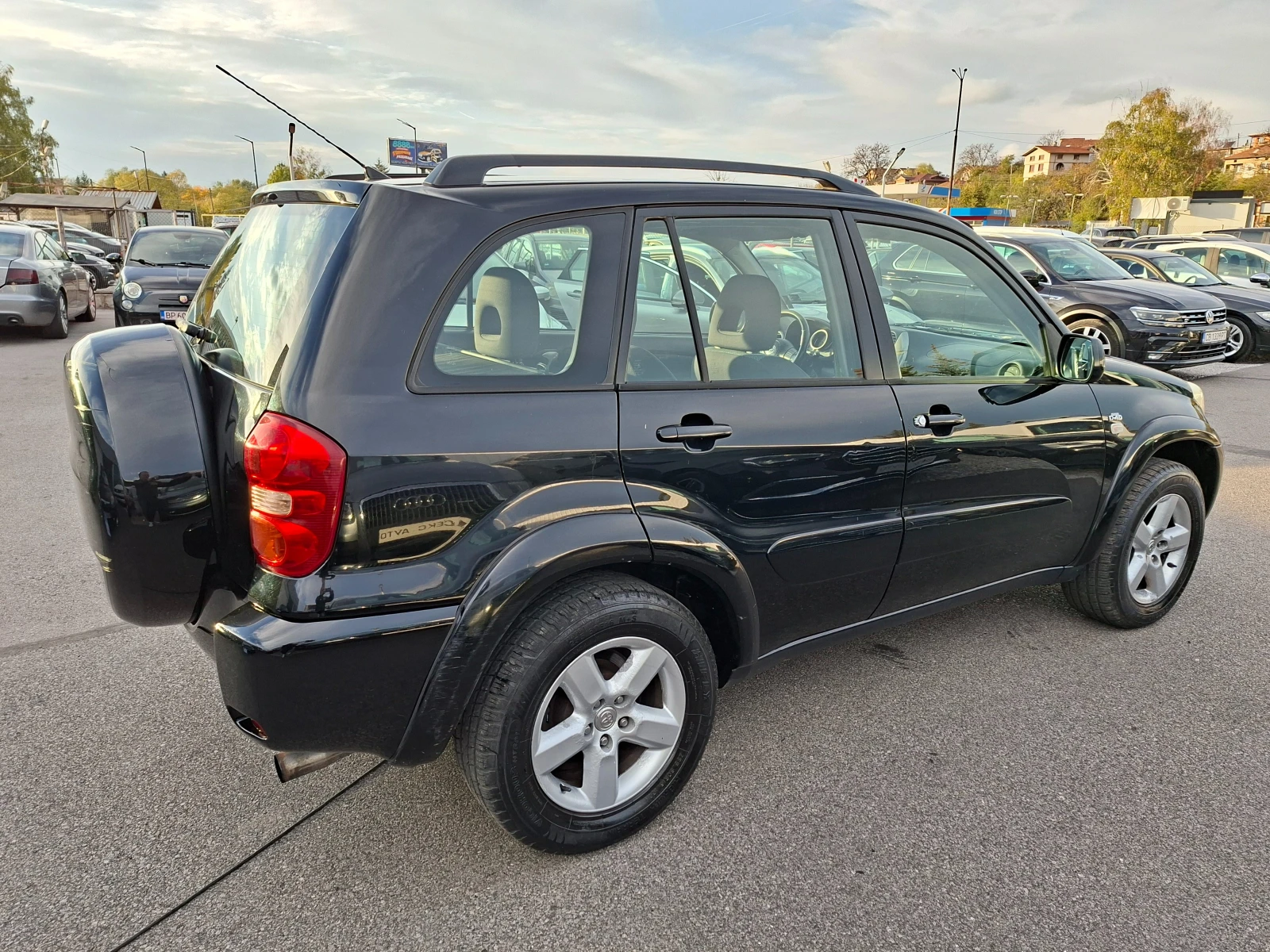 Toyota Rav4  - изображение 4