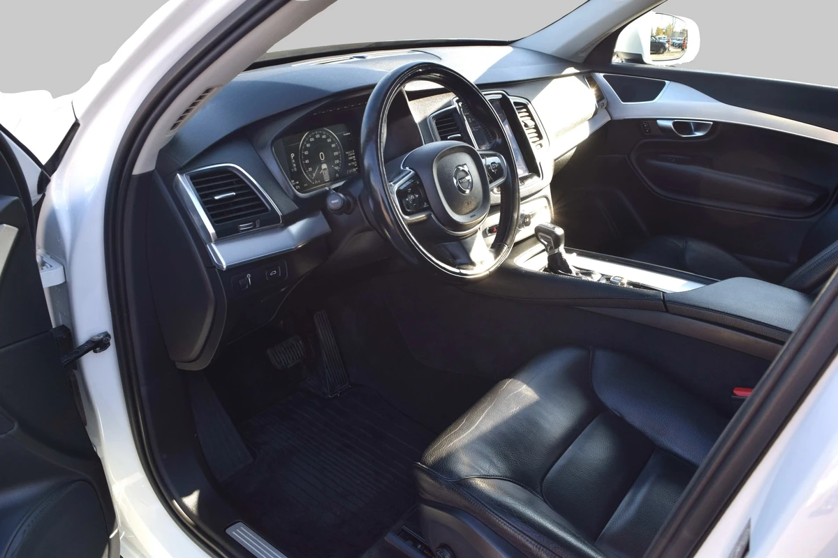 Volvo Xc90 * T5* Momentum AWD* 7-passengers*  | Mobile.bg � ����������� 7