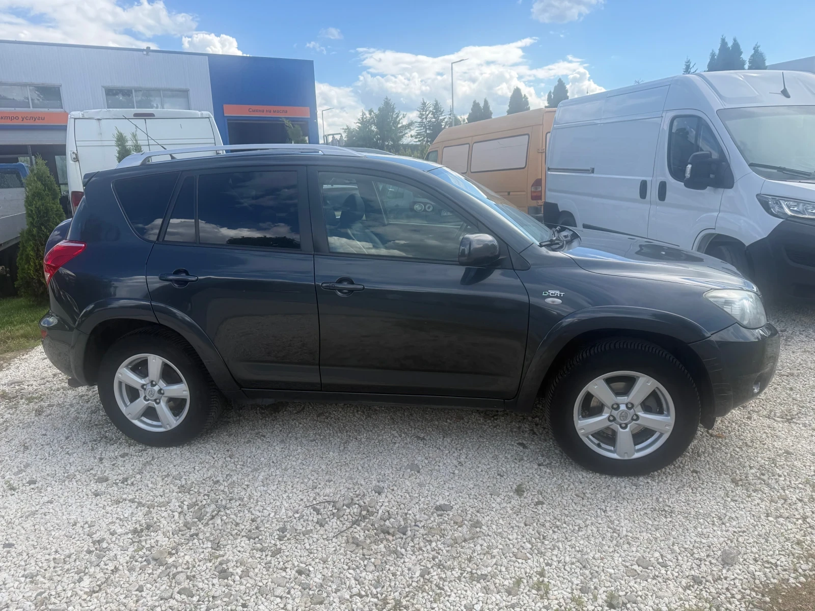 Toyota Rav4 2.2D4D, снимка 4 - Автомобили и джипове - 54752930