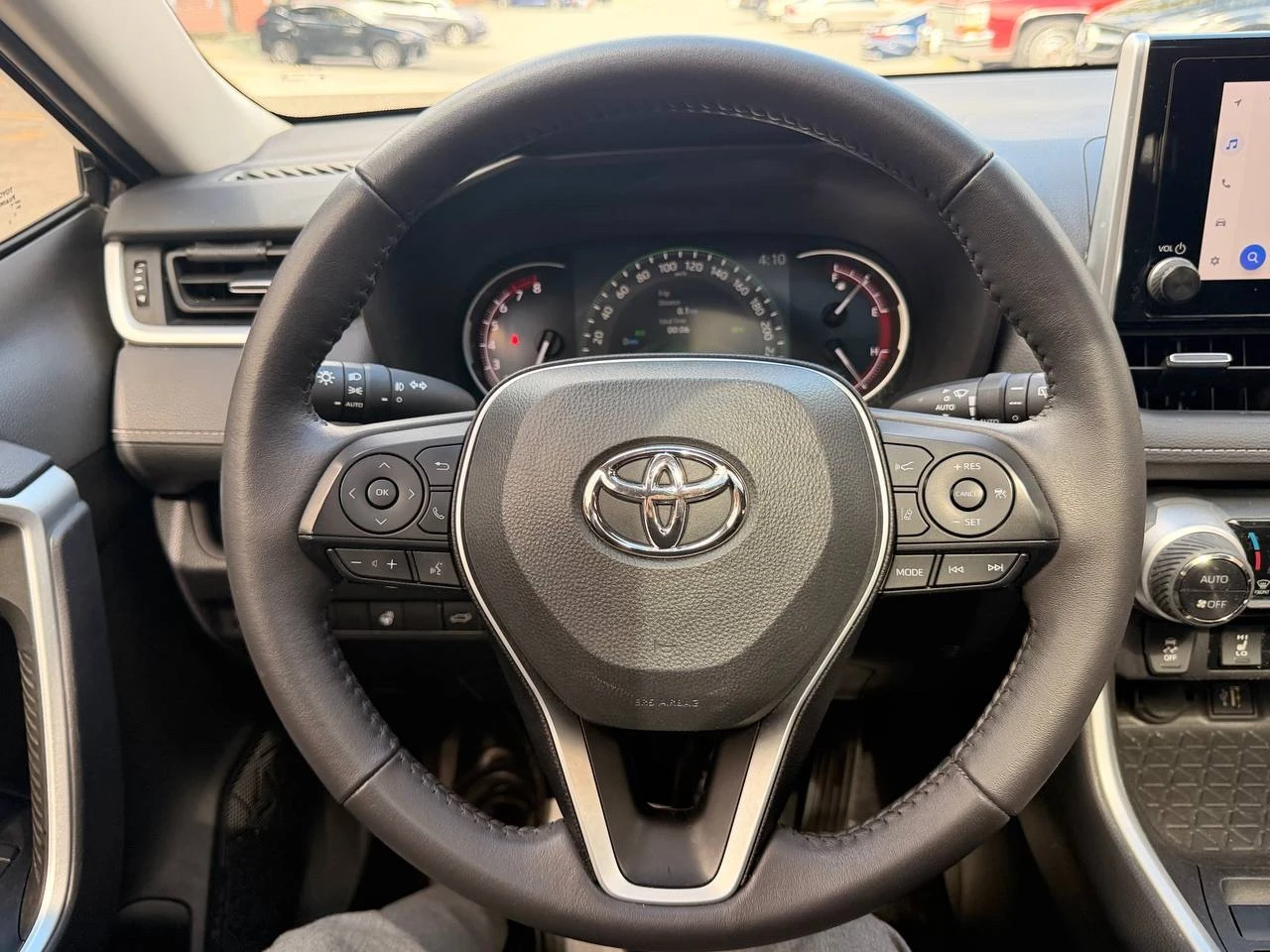 Toyota Rav4 XLE * * CARFAX * * АВТО КРЕДИТ * * , снимка 9 - Автомобили и джипове - 55014840