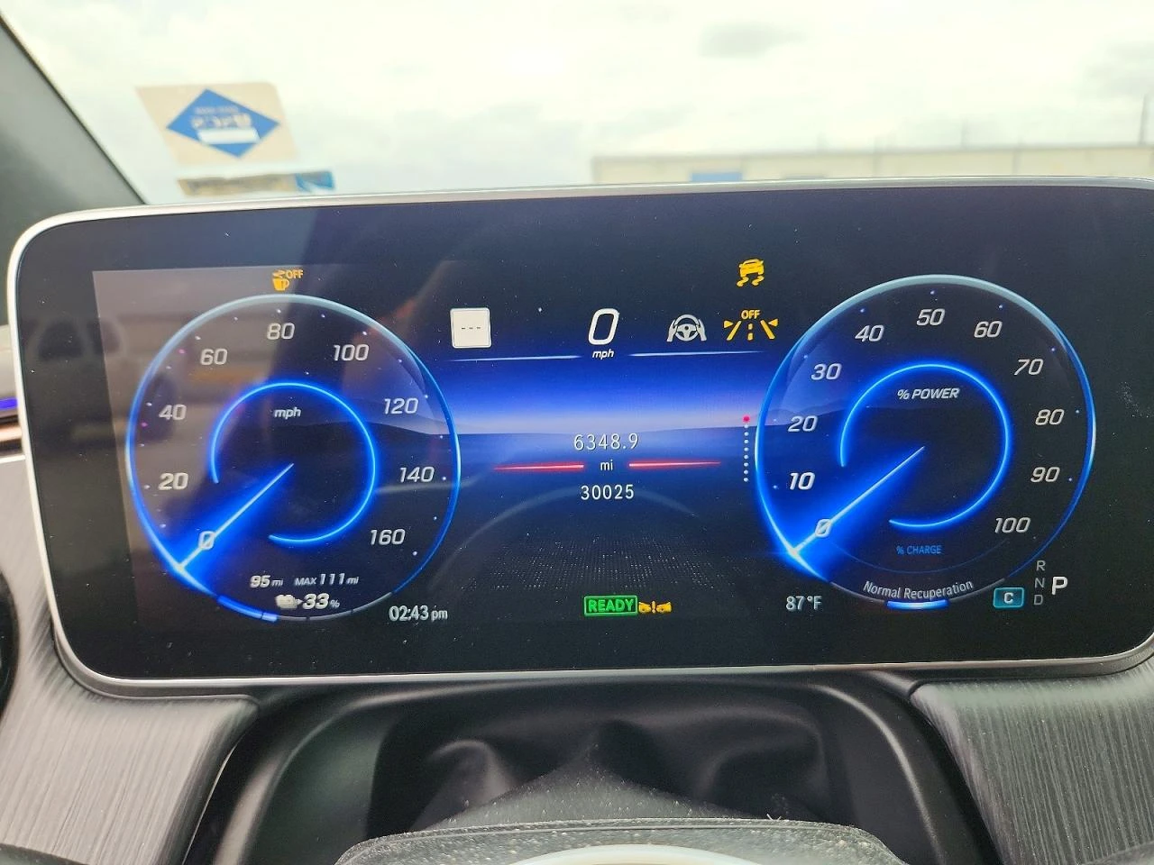 Mercedes-Benz EQE Suv 350+ , снимка 9 - Автомобили и джипове - 55093663