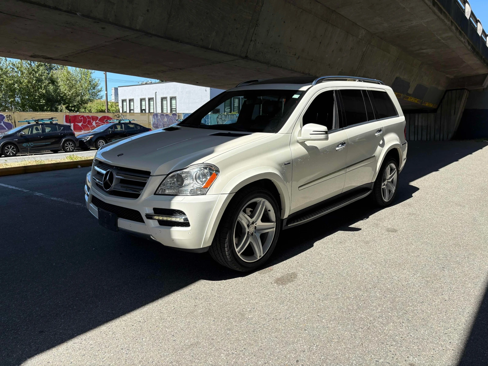 Mercedes-Benz GL 350 AMG * AIRMATIC * TV * 7 МЕСТА * CARFAX * 