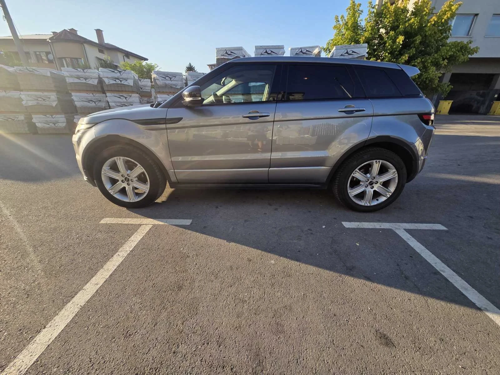 Land Rover Range Rover Evoque, снимка 4 - Автомобили и джипове - 55695344