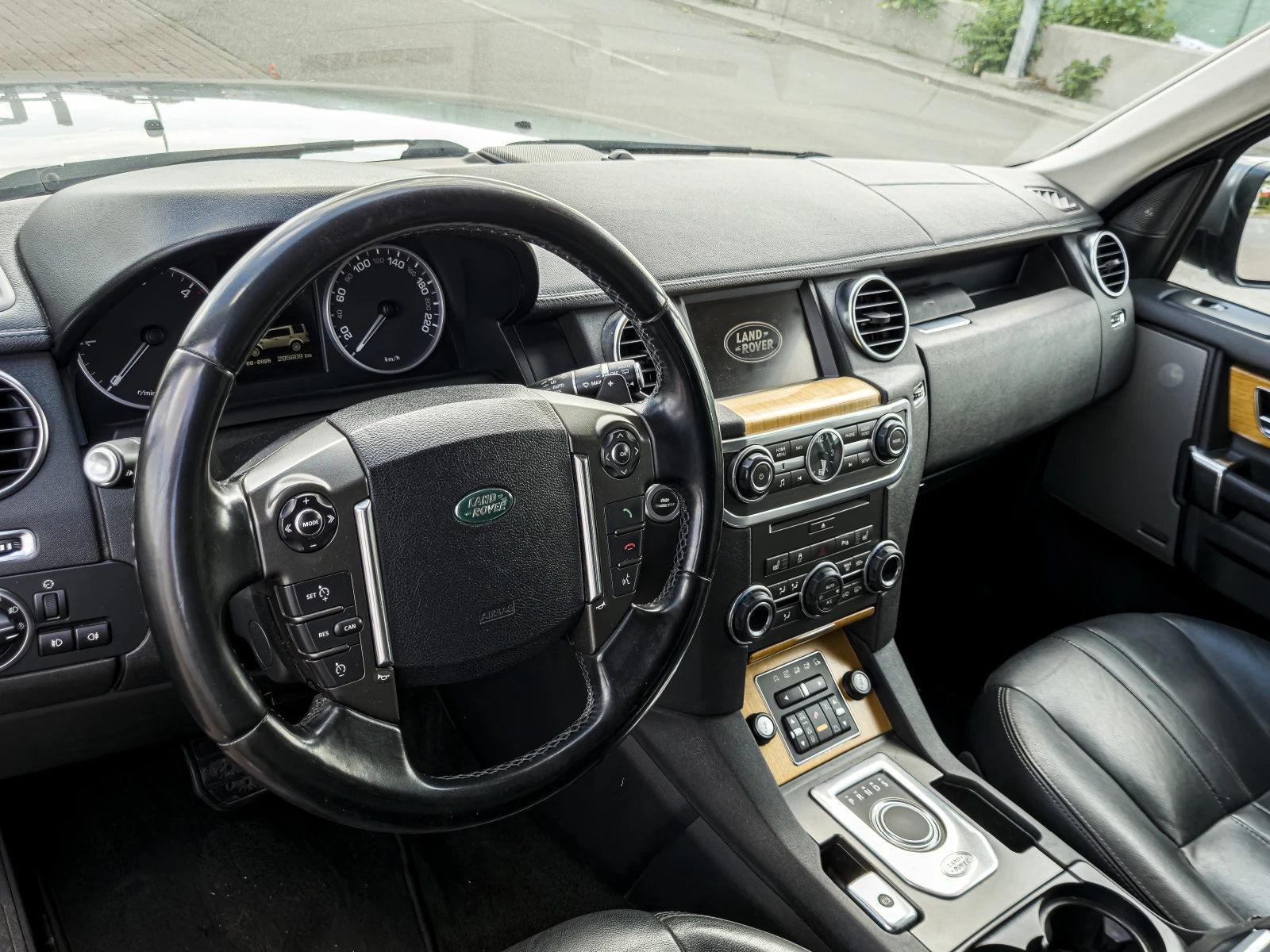 Land Rover Discovery Discovery 4 SDV6 SE 3.0 V6 , снимка 13 - Автомобили и джипове - 55878434