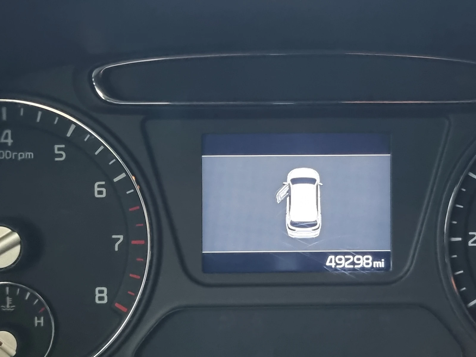 Kia Sorento 2.4 GDI 7 места 80.000 РЕАЛНИ КИЛОМЕТРИ, снимка 15 - Автомобили и джипове - 56136387