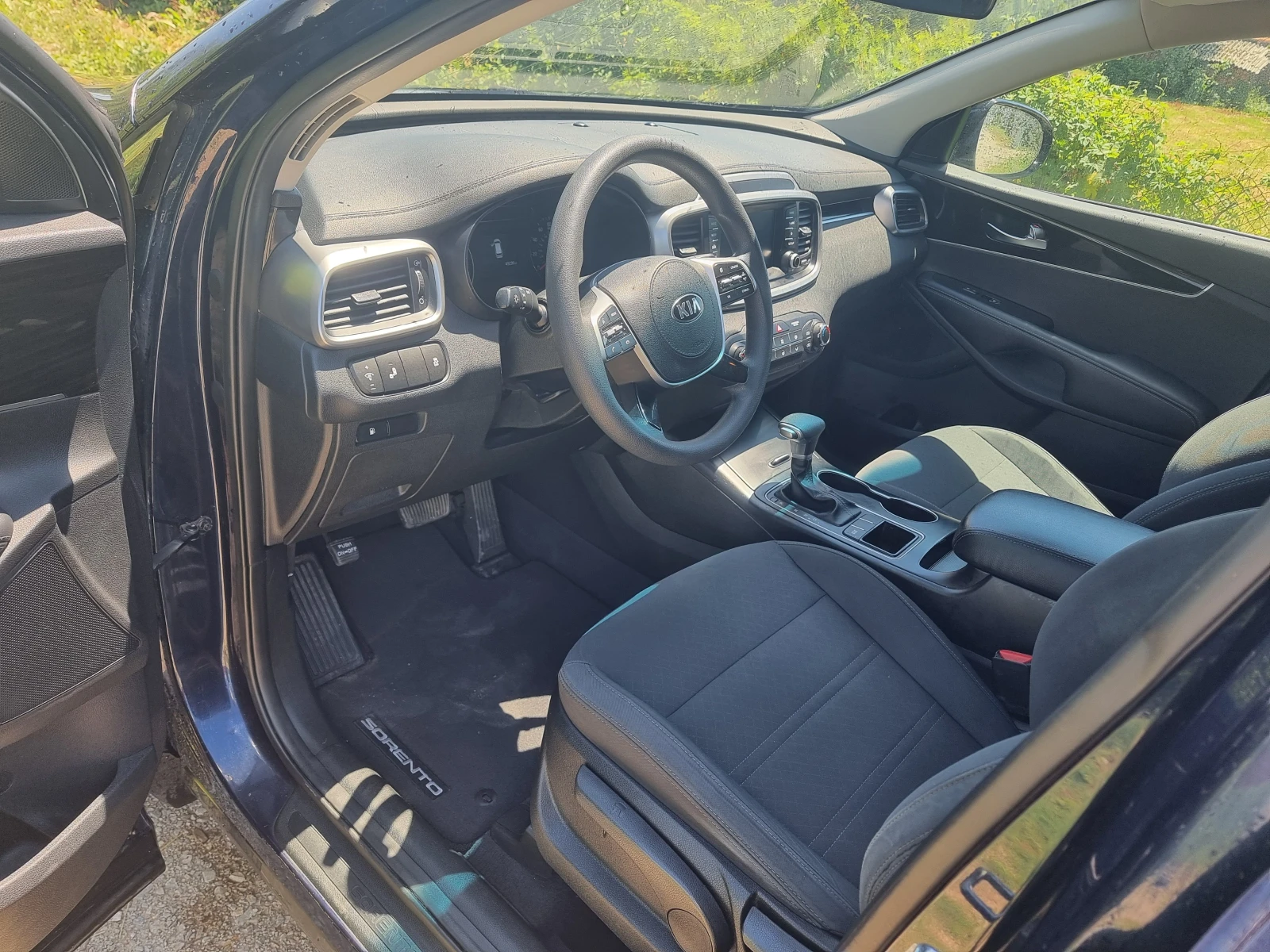 Kia Sorento 2.4 GDI 7 места 80.000 РЕАЛНИ КИЛОМЕТРИ, снимка 7 - Автомобили и джипове - 56136387