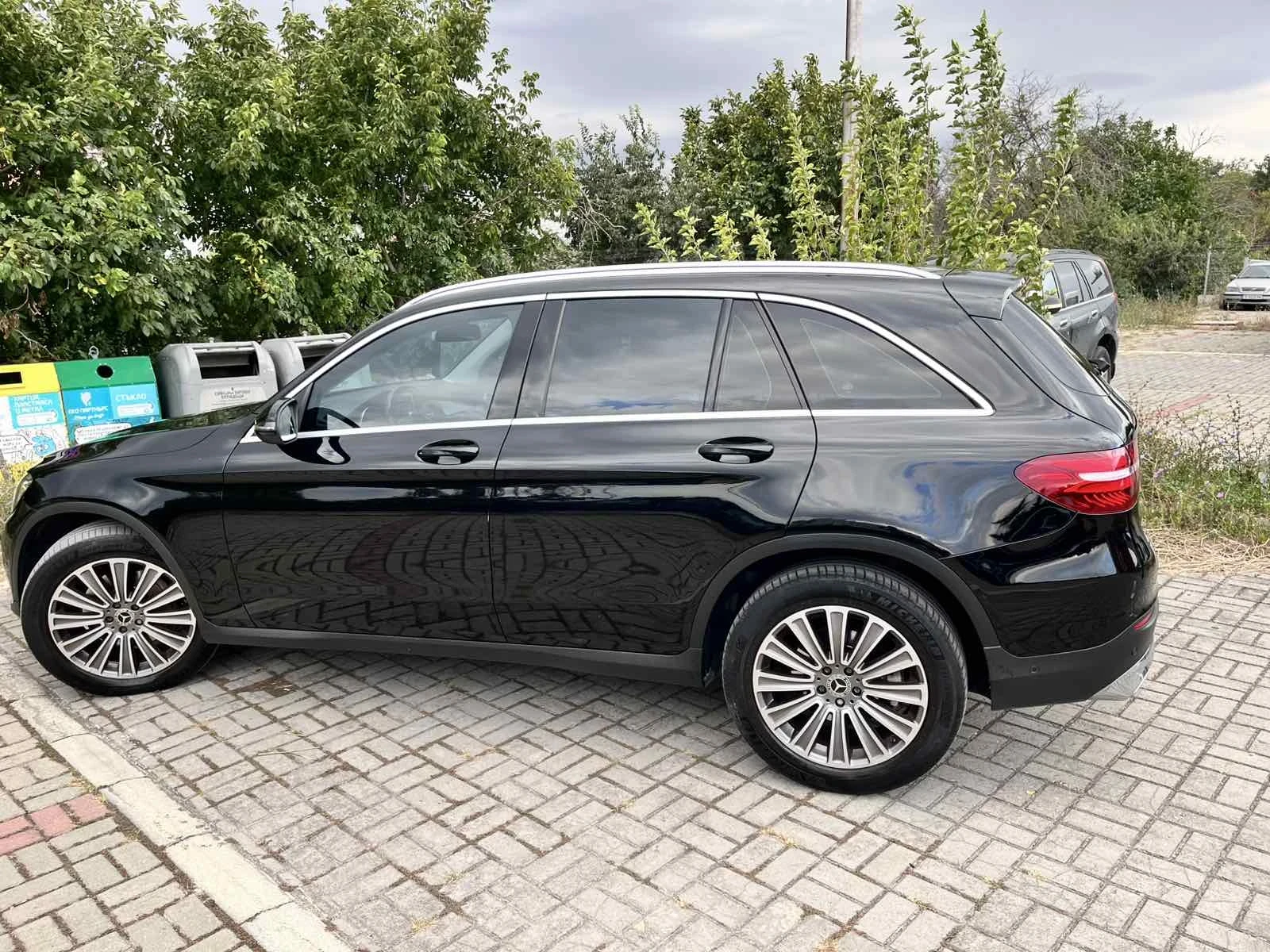 Mercedes-Benz GLC 220, снимка 3 - Автомобили и джипове - 56262233