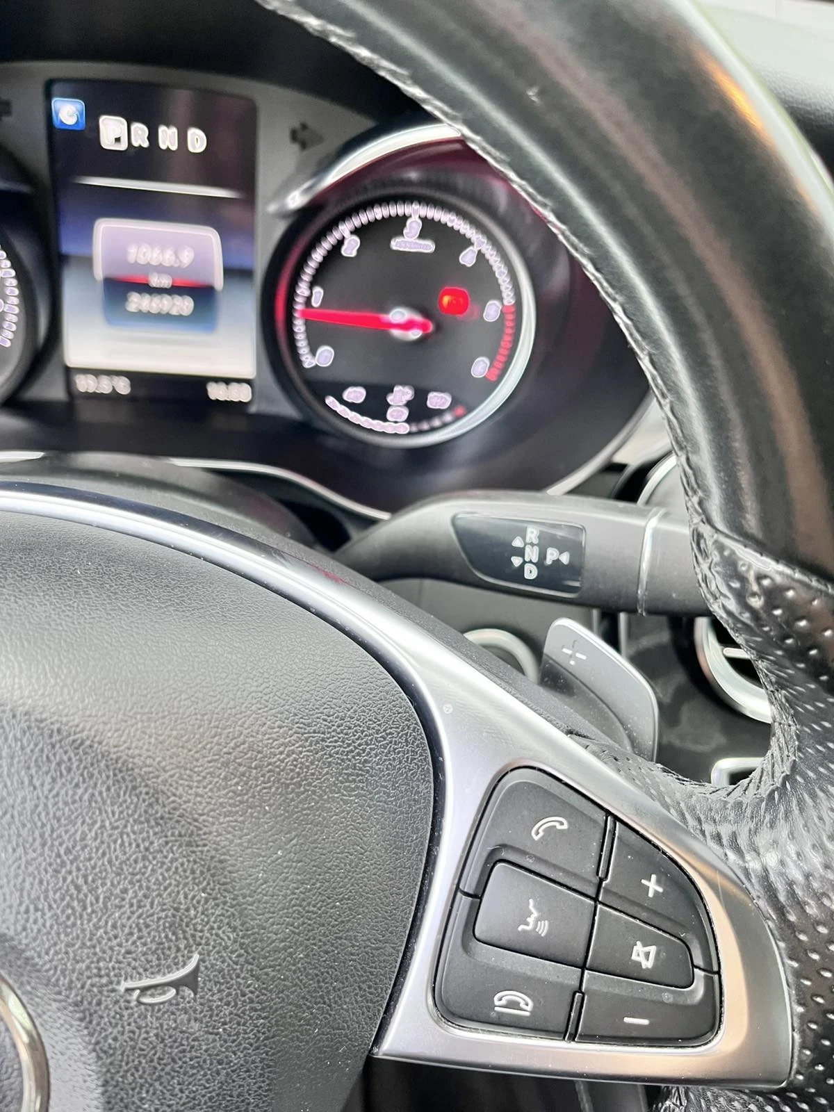 Mercedes-Benz GLC 220, снимка 16 - Автомобили и джипове - 56262233