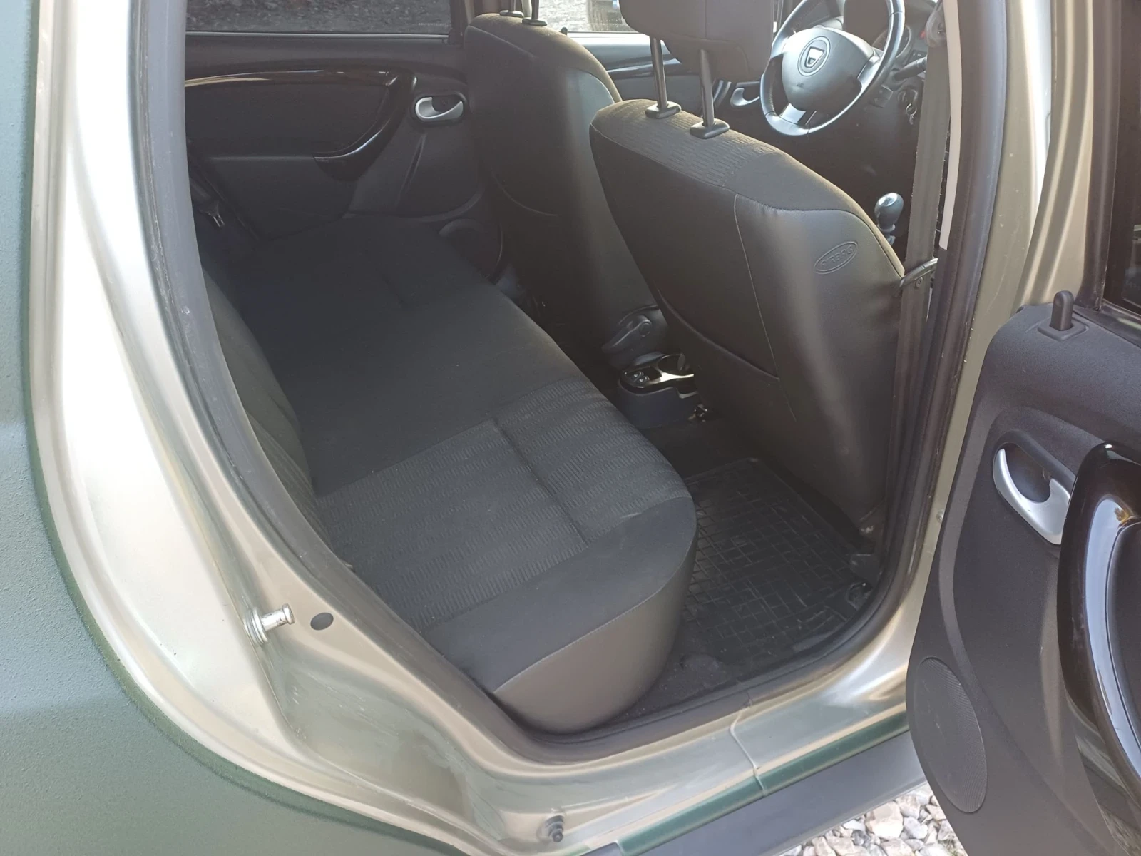 Dacia Duster 1.5dci 4x4 6sk | Mobile.bg � ����������� 7