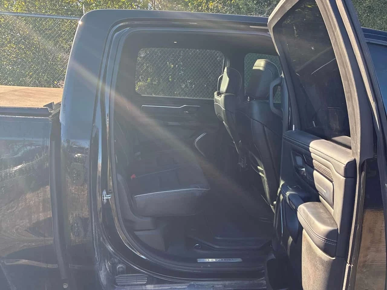 Dodge RAM 1500 Limited / Harman Kardon / 360 / Carfax  | Mobile.bg � ����������� 11