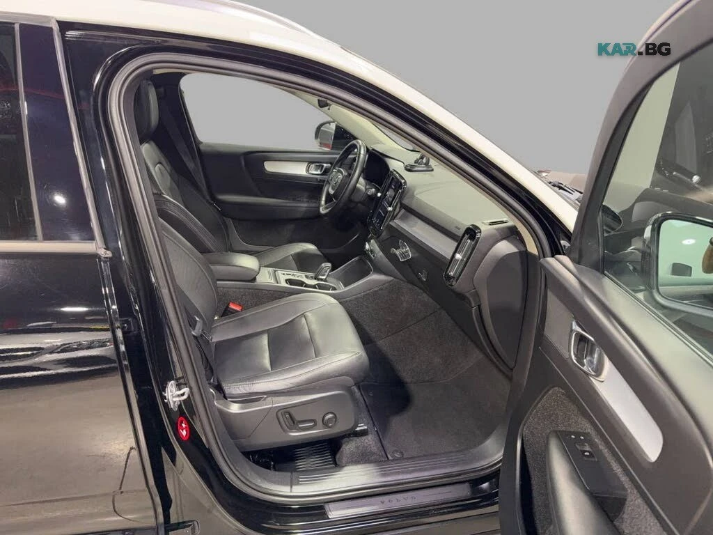 Volvo XC40 T5 MOMENTUM AWD* PANORAMA* , снимка 13 - Автомобили и джипове - 56683191