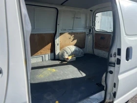 Обява за продажба на Toyota Hiace 2.5d4d 4x4 ~10 900 лв. - изображение 7