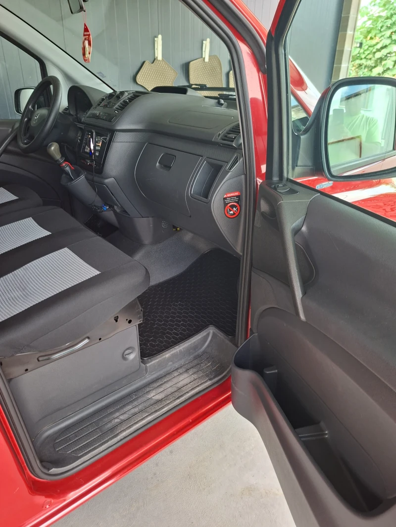 Mercedes-Benz Vito 113 CDI, снимка 11 - Бусове и автобуси - 51709966