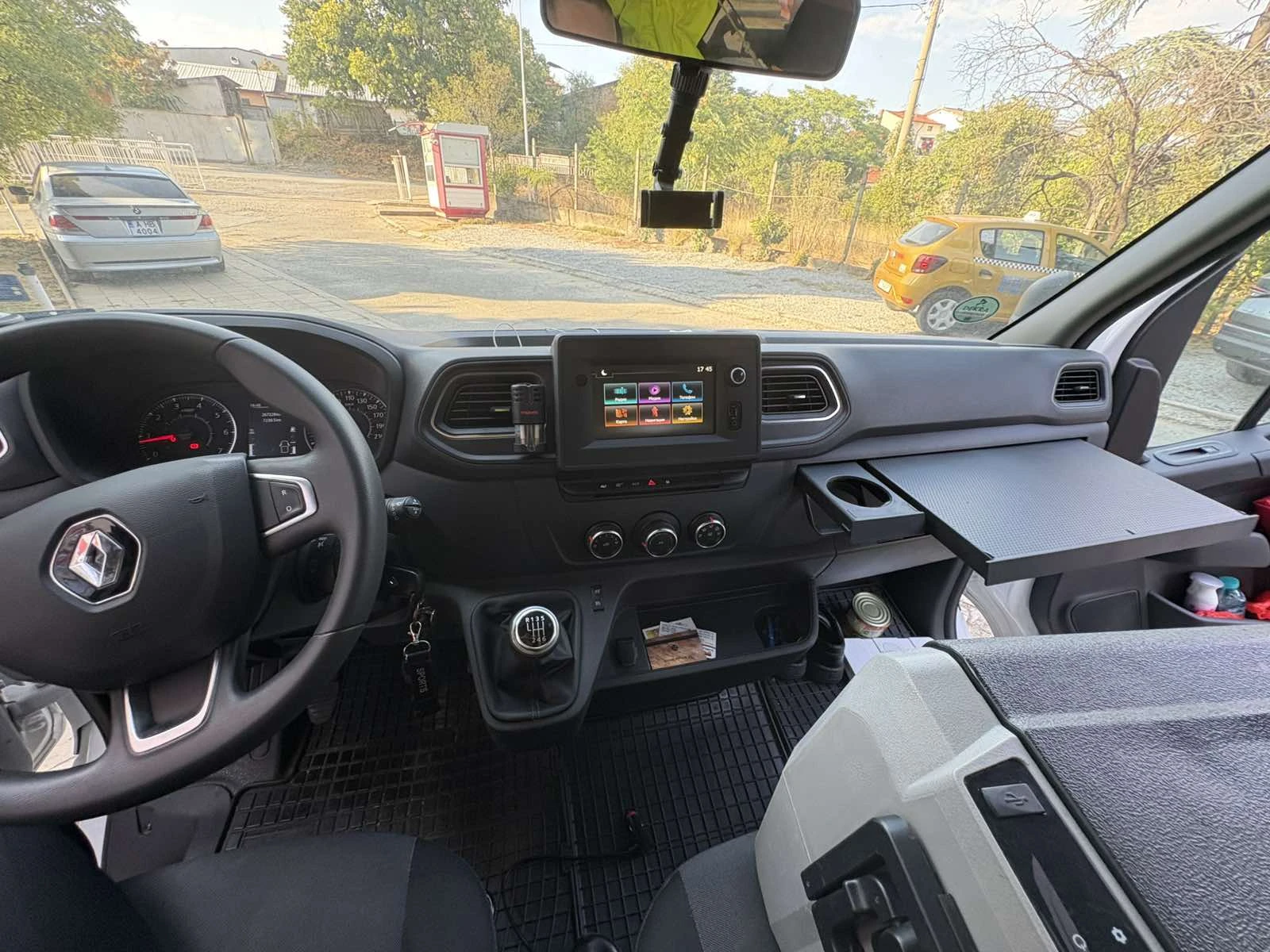 Renault Master, снимка 9 - Бусове и автобуси - 55845909