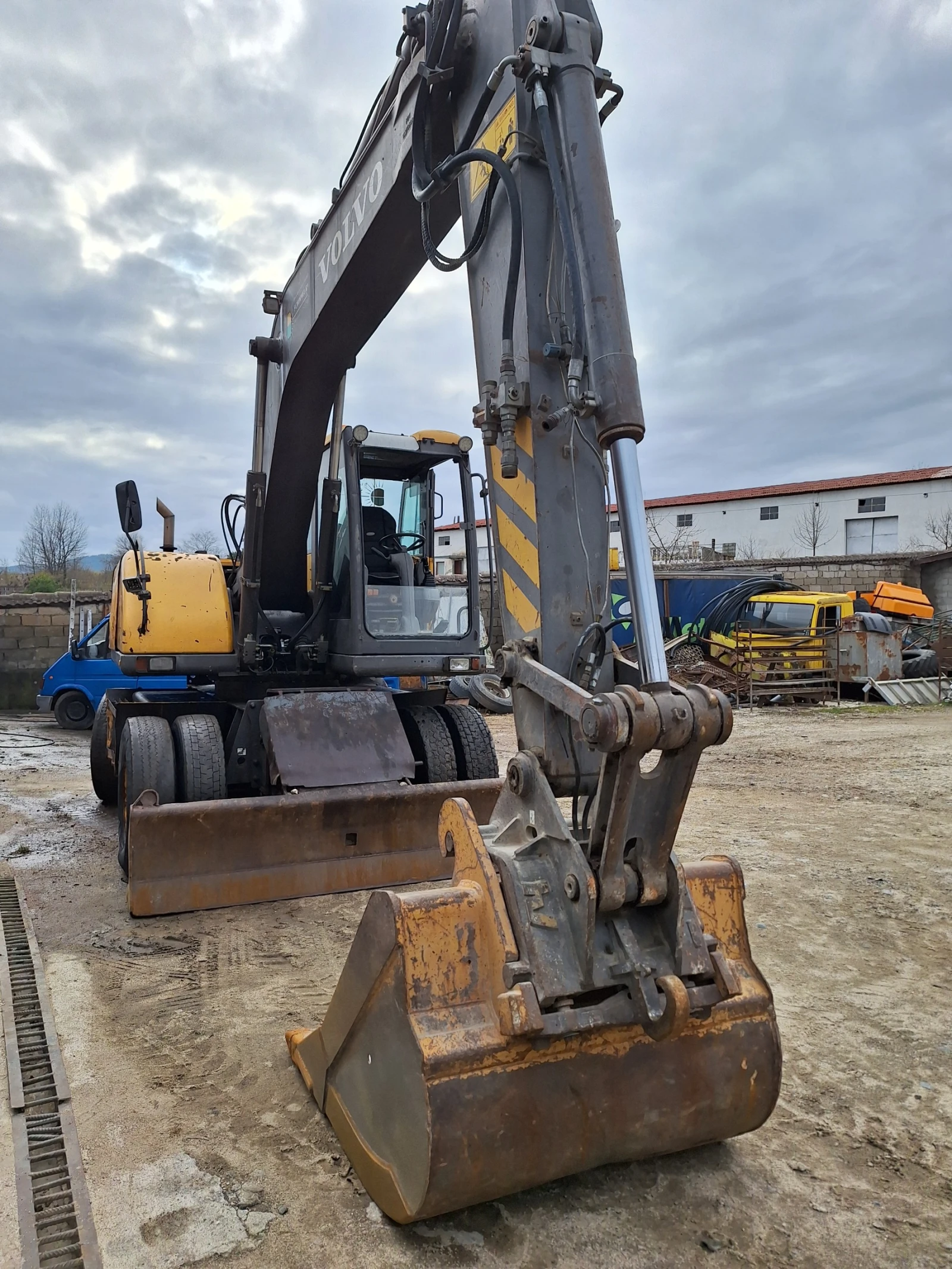 Багер Volvo ew 140 - изображение 2