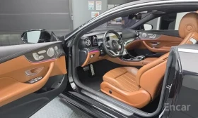 Mercedes-Benz E 400 COUPE / 4MATIC / AMG / ПАНО / 360 / ОБДУХ / ЛИЗИНГ, снимка 9