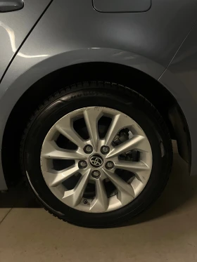 Toyota Corolla 1.8 HYBRID EXECUTIVE CVT, снимка 14