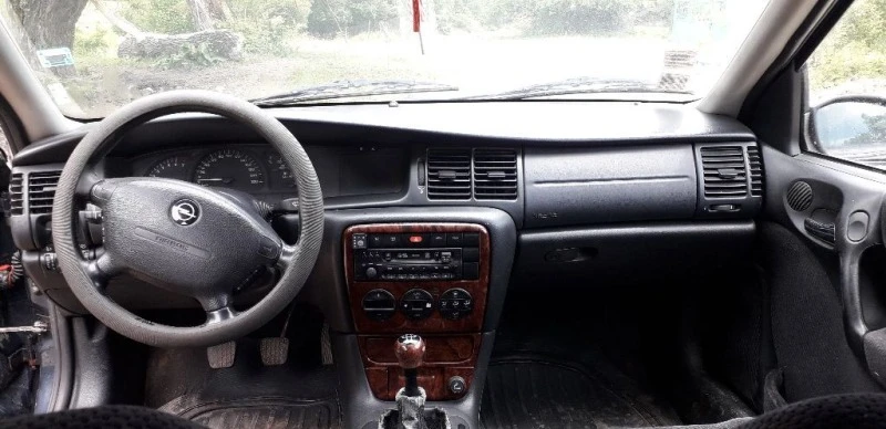 Opel Vectra 1800, снимка 8 - Автомобили и джипове - 41554730