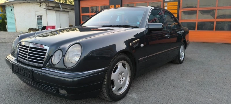 Mercedes-Benz E 250 2.5-авангард, снимка 1 - Автомобили и джипове - 46296231