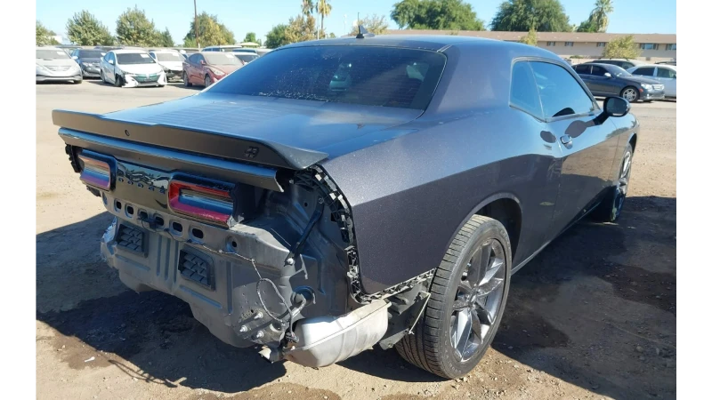 Dodge Challenger SXT AWD, снимка 6 - Автомобили и джипове - 47522793