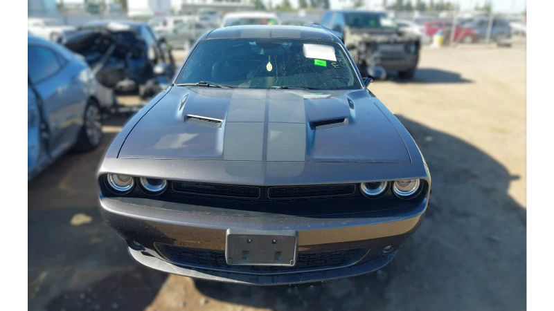 Dodge Challenger SXT AWD, снимка 2 - Автомобили и джипове - 47522793