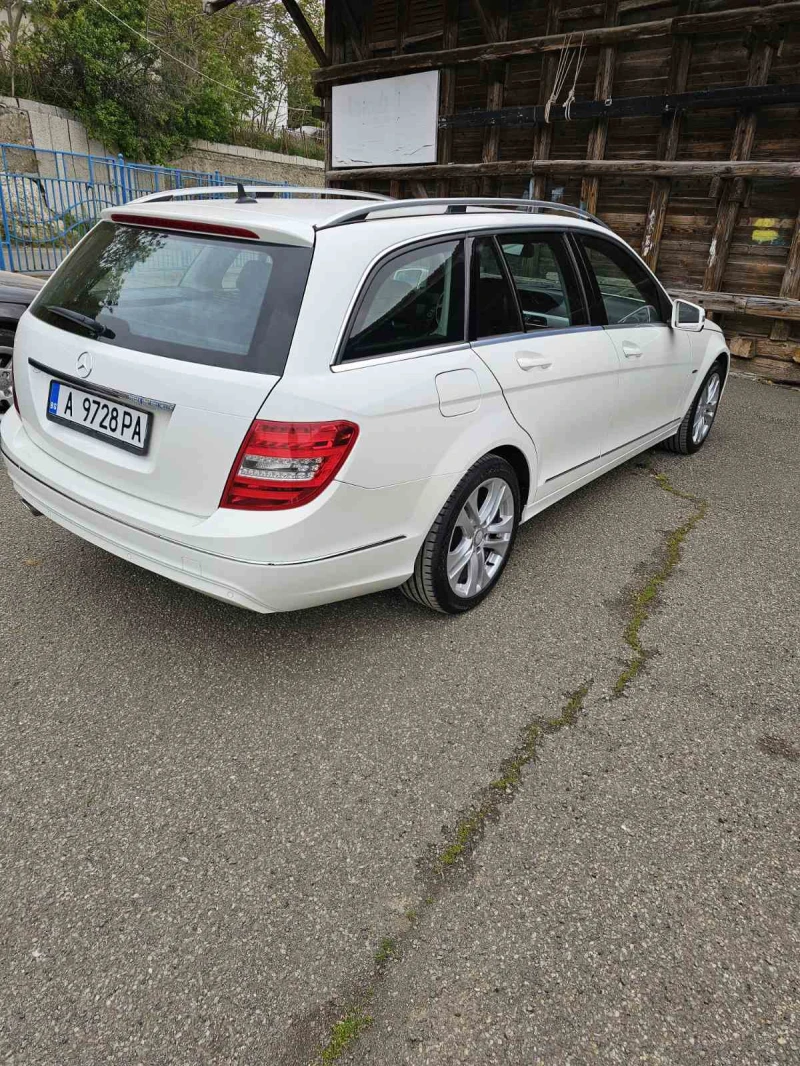 Mercedes-Benz C 220 2.2, снимка 2 - Автомобили и джипове - 47844955