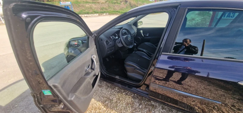 Renault Clio 1.5 Dci 105 Initiale, снимка 7 - Автомобили и джипове - 47932384