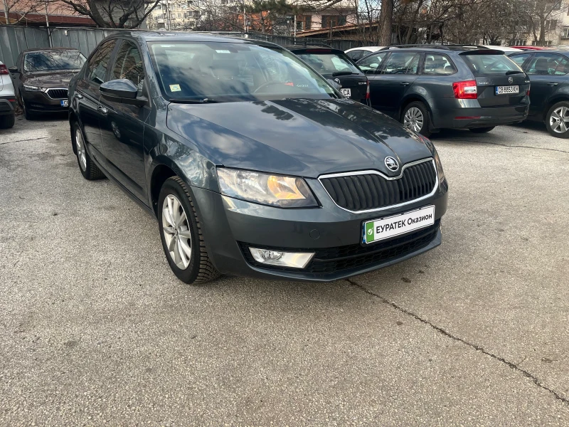 Skoda Octavia 1.2 TSI, снимка 2 - Автомобили и джипове - 48630606