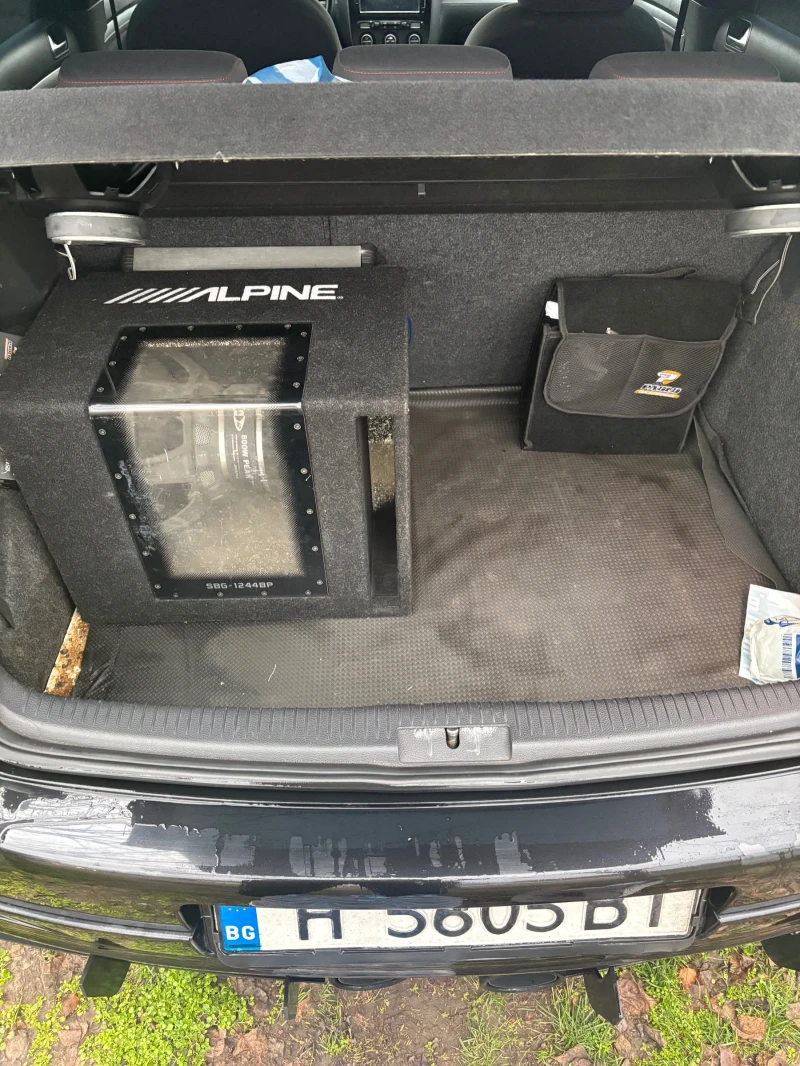 VW Golf, снимка 4 - Автомобили и джипове - 52815052