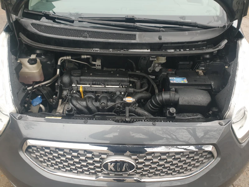 Kia Venga 1.6 Executive , снимка 16 - Автомобили и джипове - 52887236