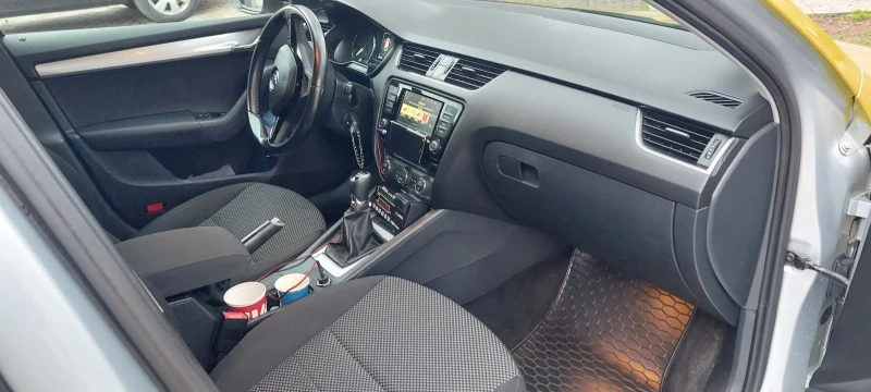 Skoda Octavia, снимка 5 - Автомобили и джипове - 52943148