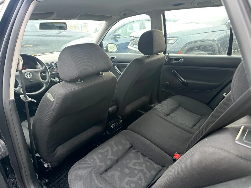 VW Golf 1.9 TDI, снимка 9 - Автомобили и джипове - 53188922