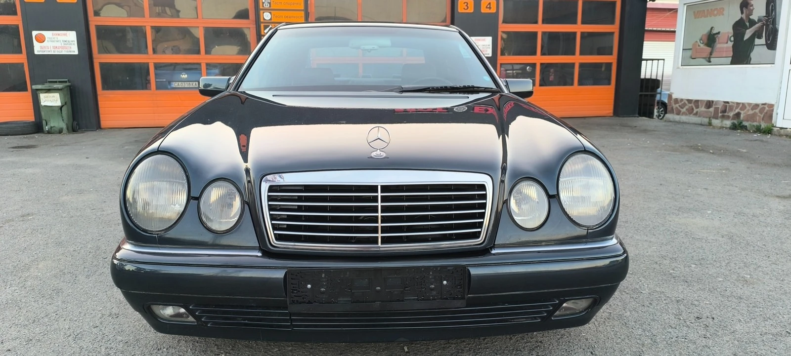 Mercedes-Benz E 250 2.5-авангард - изображение 2