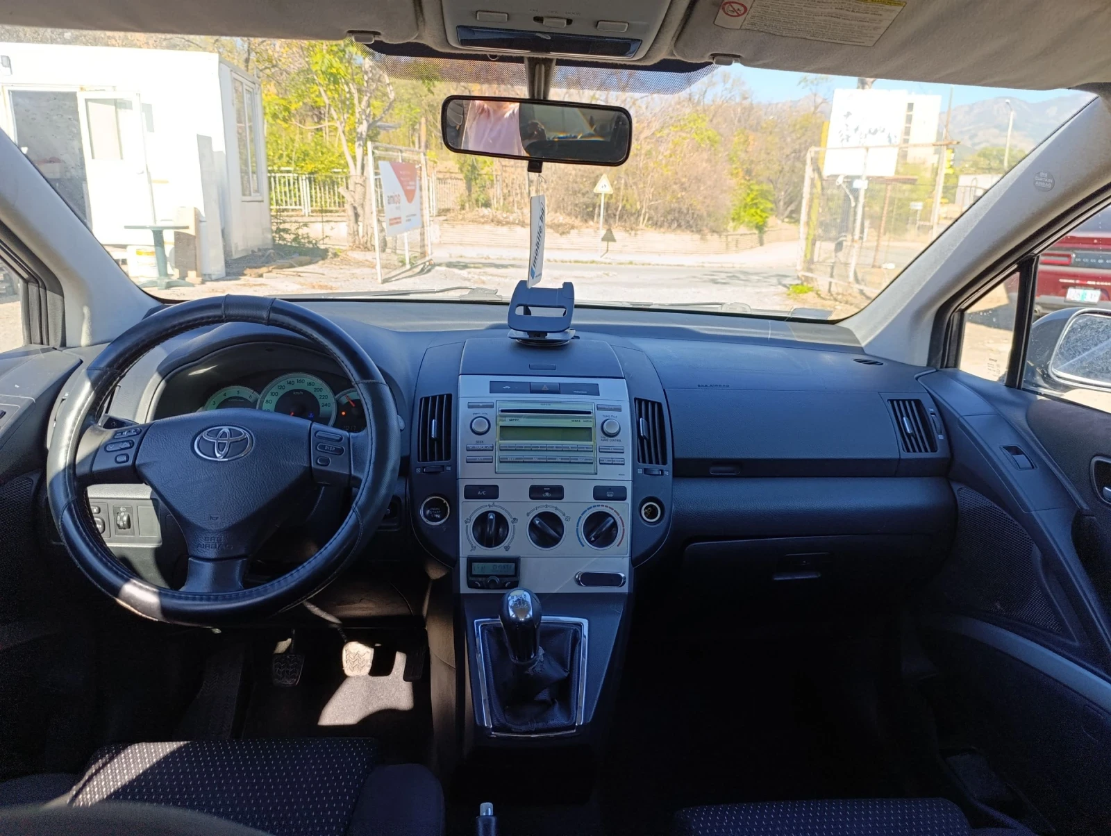 Toyota Corolla verso 2.2D4D 136ks | Mobile.bg — изображение 12