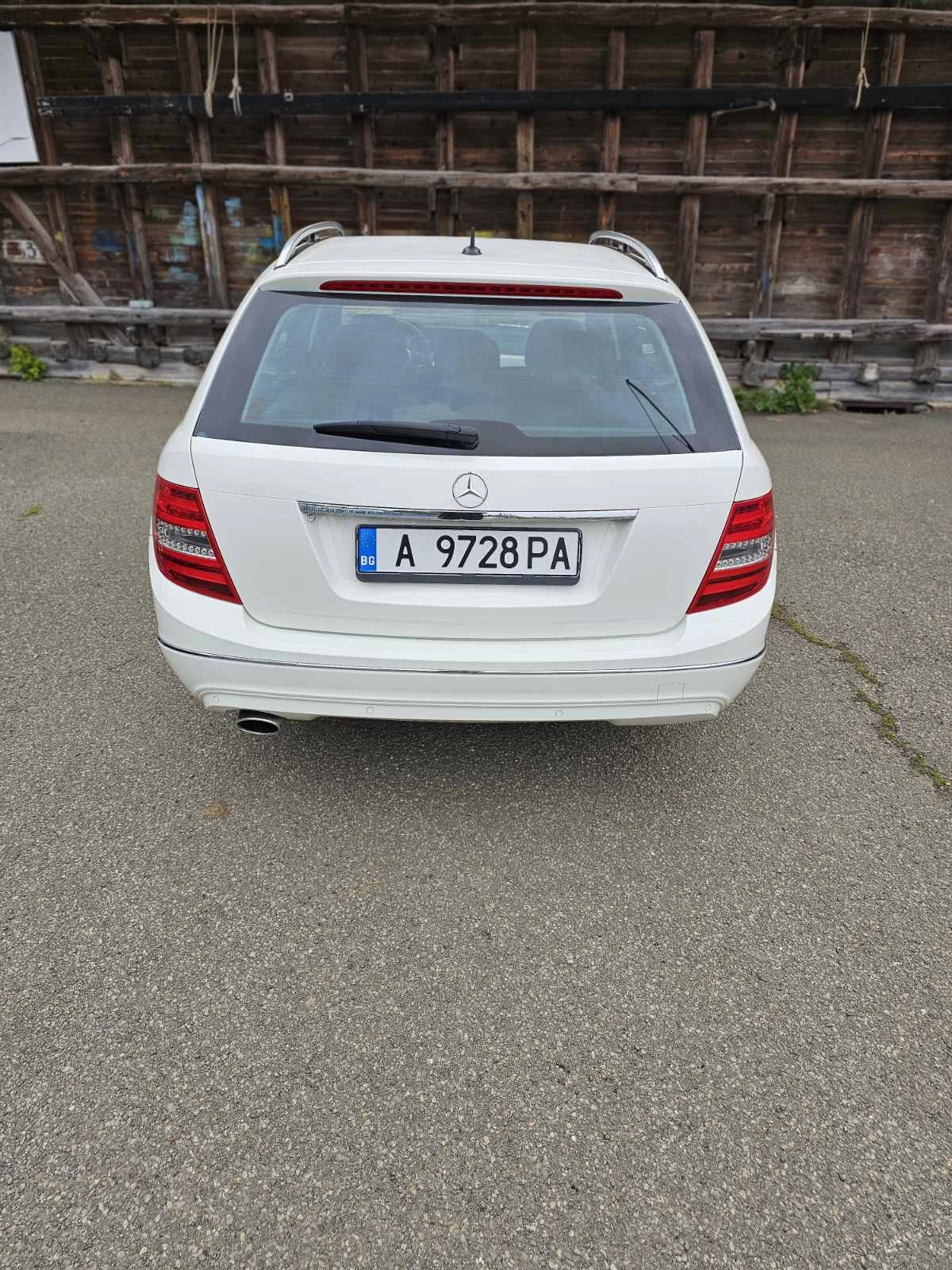 Mercedes-Benz C 220 2.2 - изображение 3