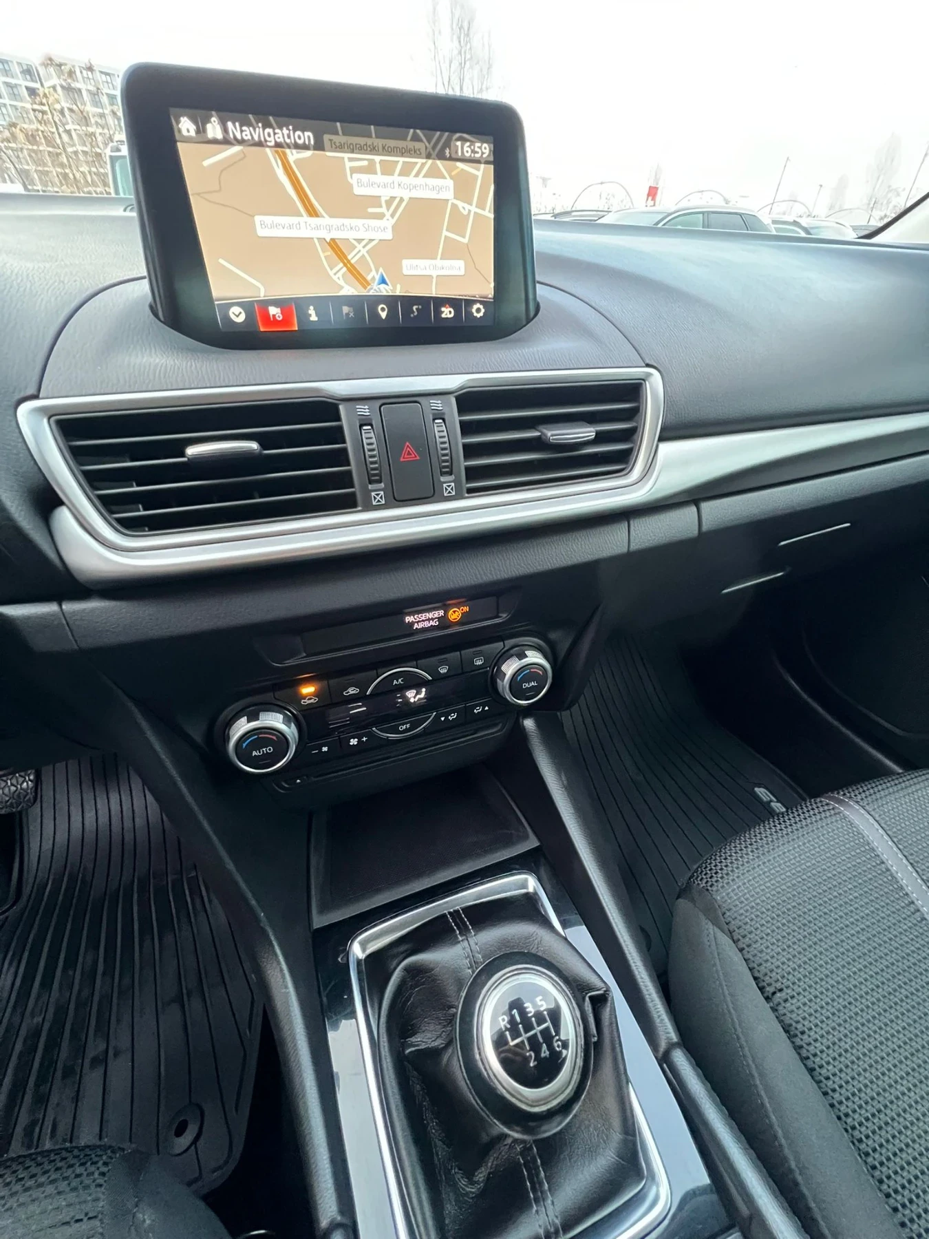 Mazda 3  - изображение 8