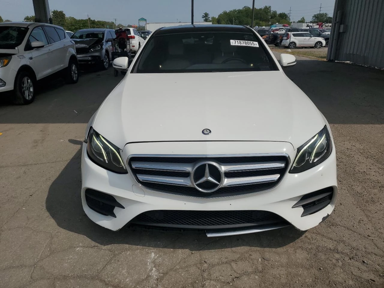 Mercedes-Benz E 300 4MATIC - изображение 2