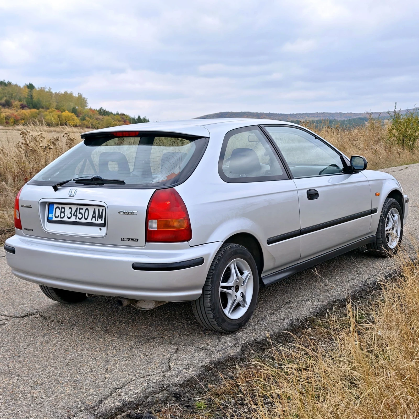 Honda Civic 1.5 VTEC-E - изображение 4
