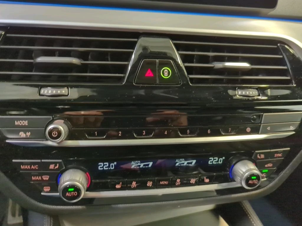 BMW 530E * 530e M Sport* xDrive * Хибрид * АВТОФИНАНСИРАНЕ* | Mobile.bg — изображение 10